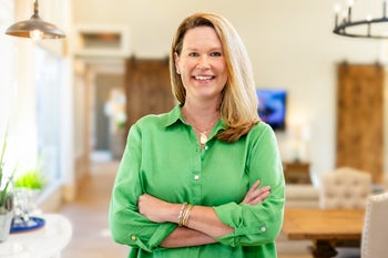 Portrait of Amy White, Broker Associate